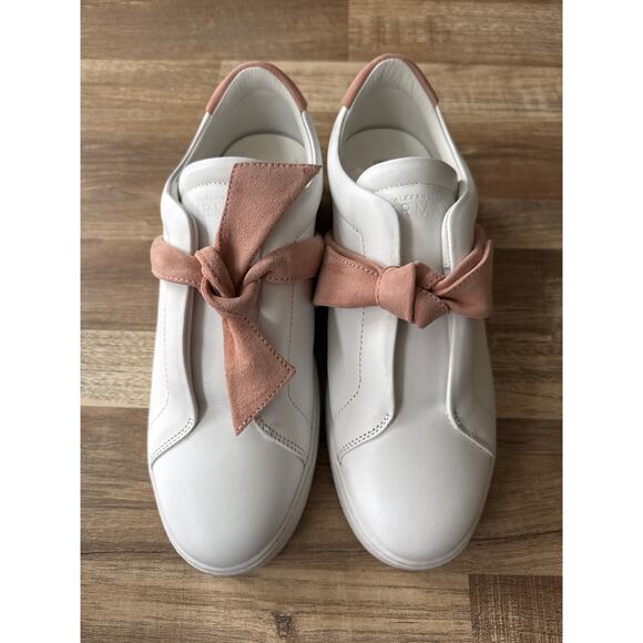 NWOT Women's Alexander Birman Clarita Sneaker Suede Nude Nappa Leather size 39 - Picture 3 of 5